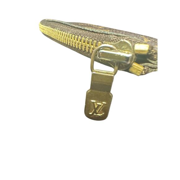 610. Louis Vuitton Monogram Coin Pouch - Excellent Condition - Picture 4 of 6